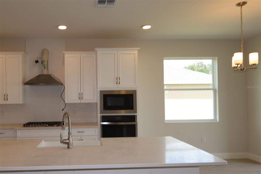 3174 WOLF LAKE AVENUE, APOPKA, FL — photo 4 of 24