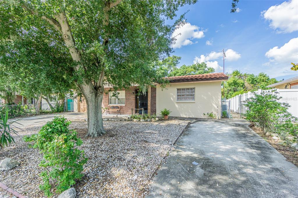 9609 RICHWOOD LANE, PORT RICHEY, FL — photo 2 of 30