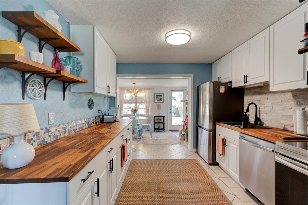 14 TROPICAL DRIVE, ORMOND BEACH, FL — photo 5 of 30