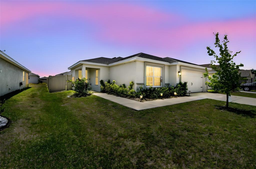 105 BLUE ALICE SPRING COURT