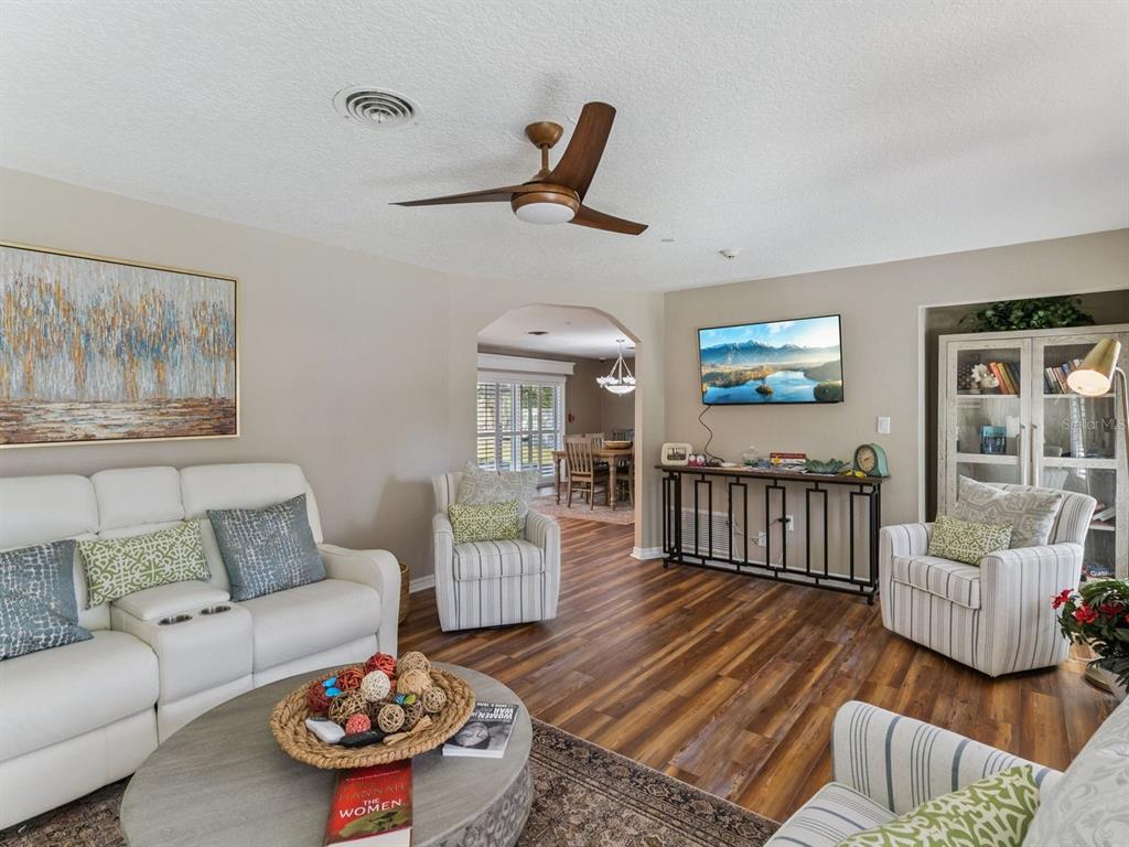 36240 E SPRING LAKE BOULEVARD, FRUITLAND PARK, FL — photo 4 of 47