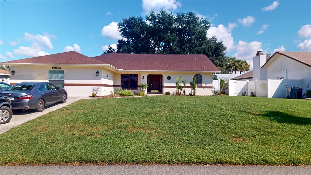 2022 KAPREE COURT, WINTER HAVEN, FL — photo 2 of 25