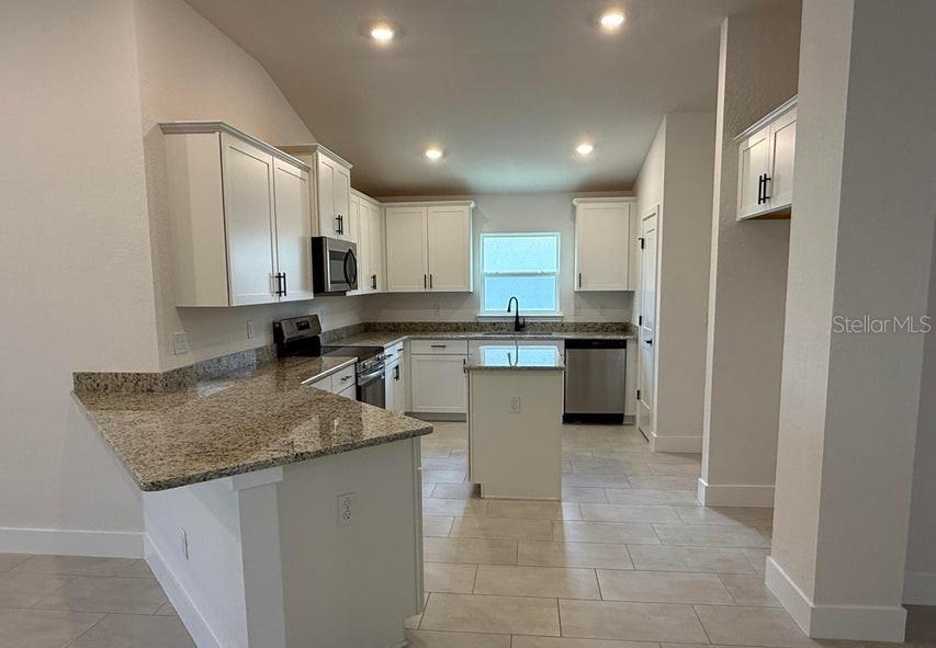 11612 GRACE ROAD, WEEKI WACHEE, FL — photo 4 of 13