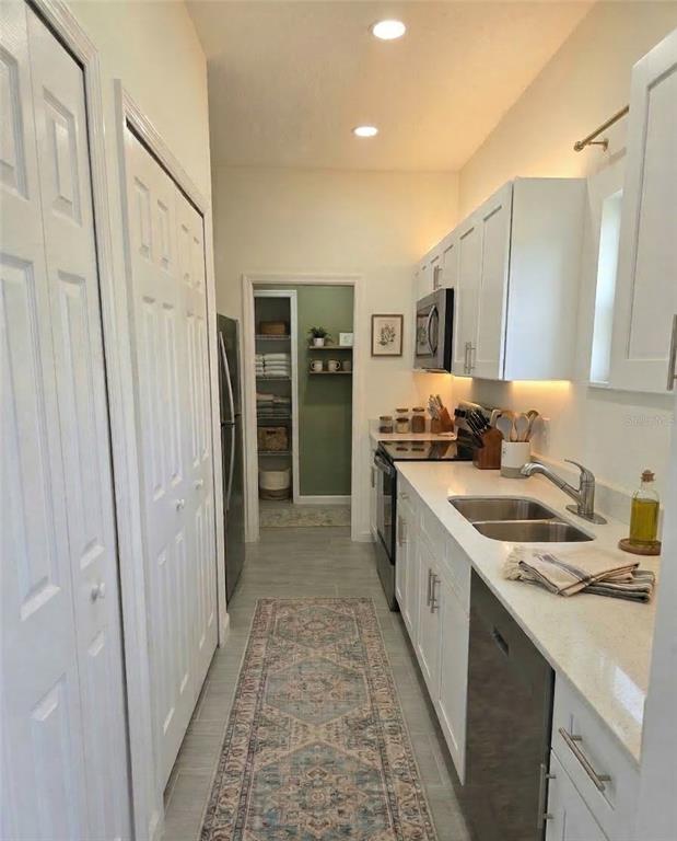 413 LOVERS AVENUE, LEHIGH ACRES, FL — photo 3 of 11
