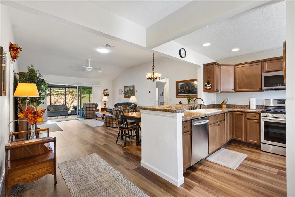 1815 ALTON AVENUE, THE VILLAGES, FL — photo 2 of 30
