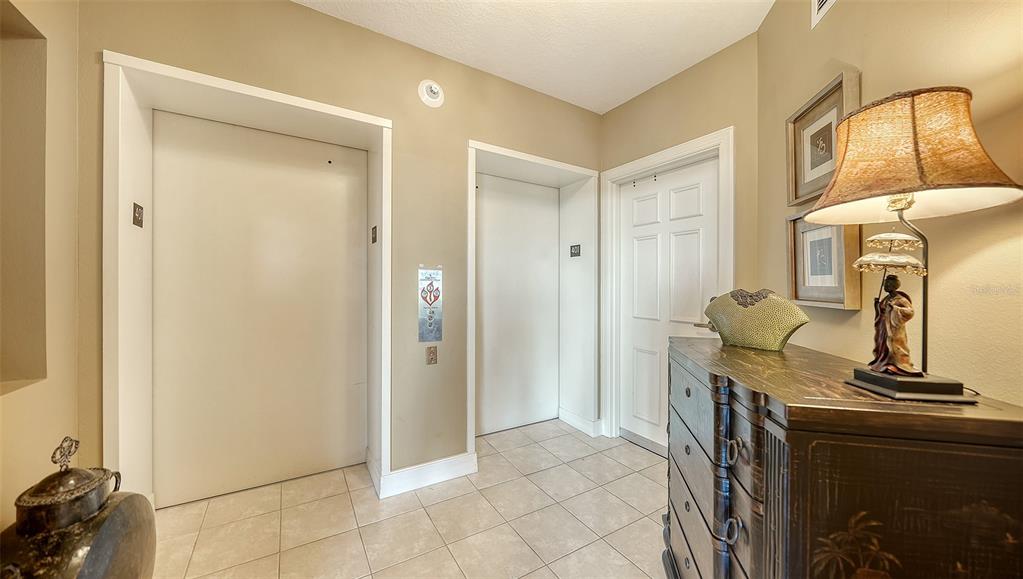 385 N POINT ROAD UNIT 401, OSPREY, FL — photo 4 of 30