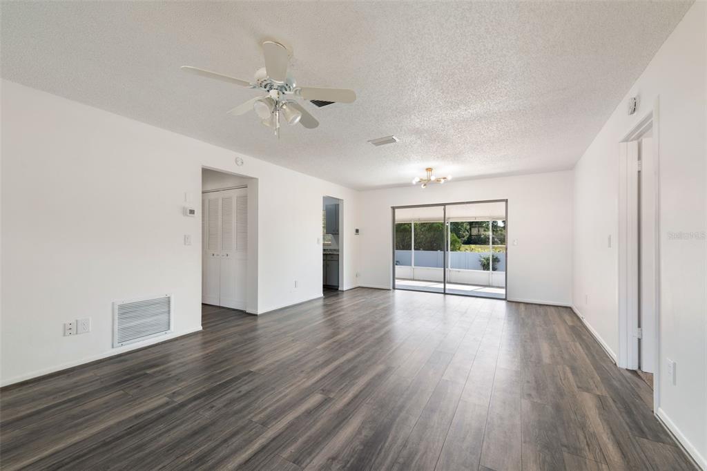 12601 EDDINGTON ROAD, SPRING HILL, FL — photo 4 of 28