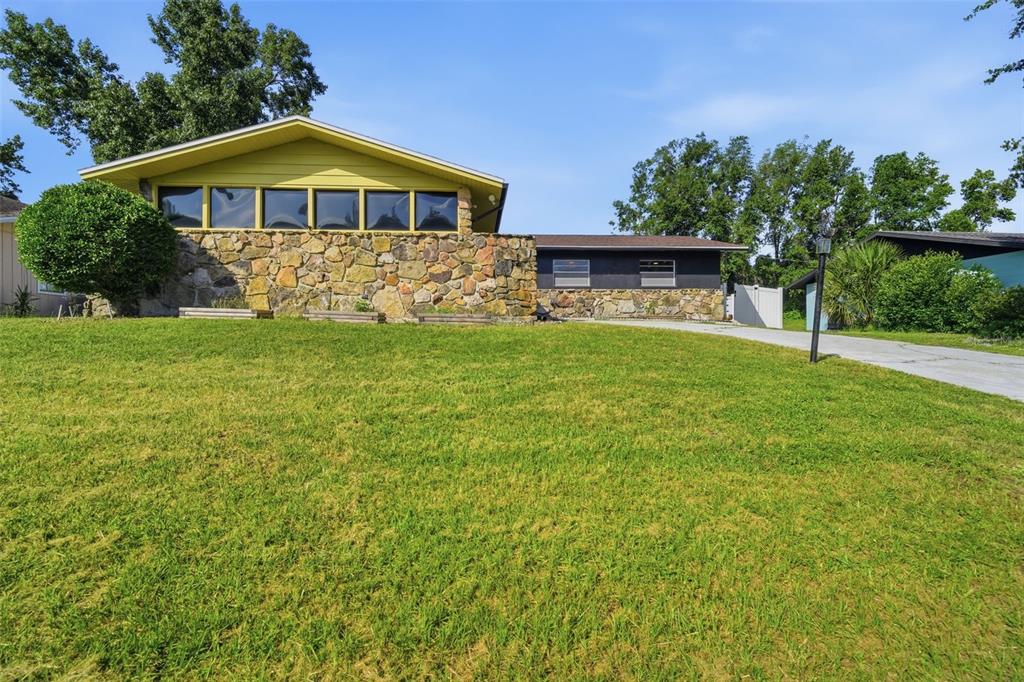1441 NE OLD MILL DRIVE