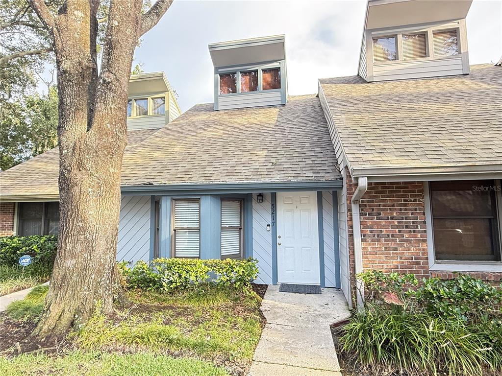 5217 PINE MILL COURT UNIT 32