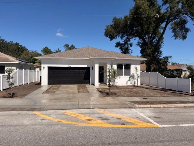 3204 E COLUMBUS DRIVE