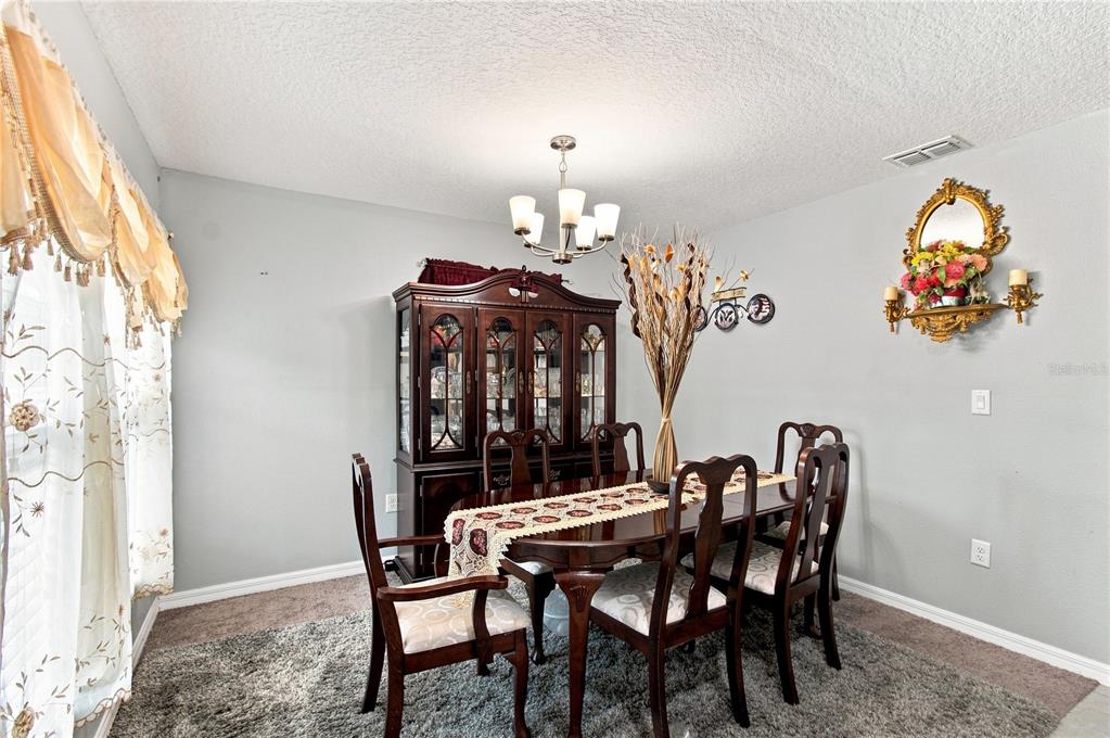 4300 LENOX BOULEVARD, ORLANDO, FL — photo 4 of 41