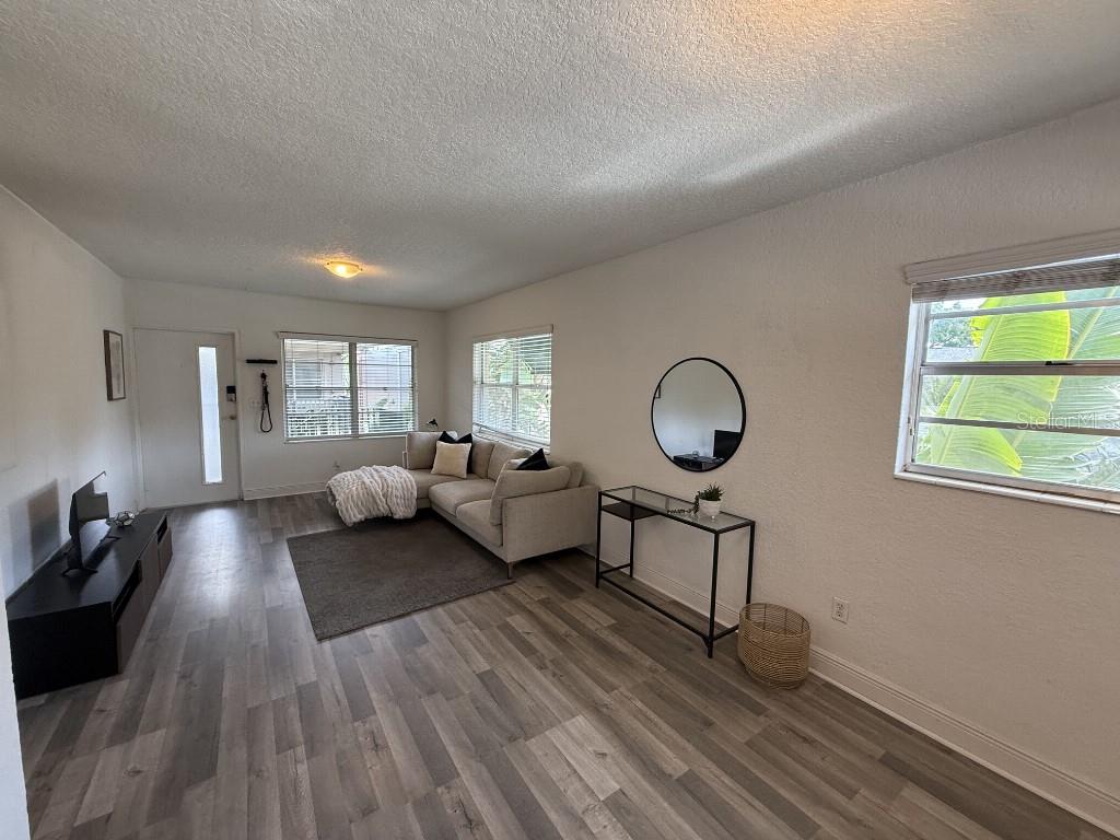 212 S CHURCH AVENUE UNIT 211, TAMPA, FL — photo 5 of 15