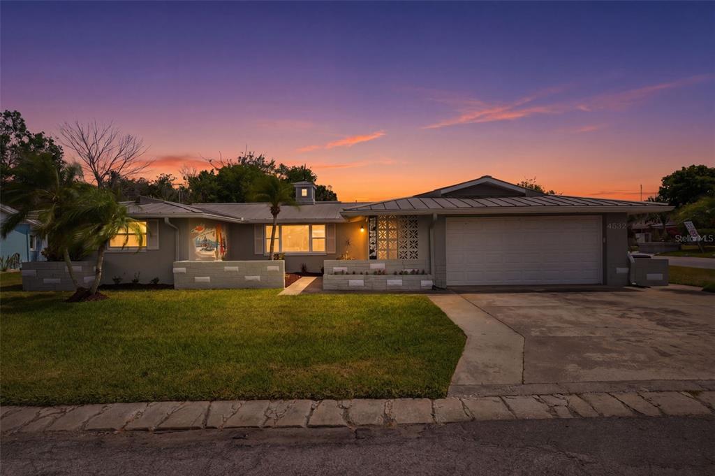 4832 SHELL STREAM BOULEVARD