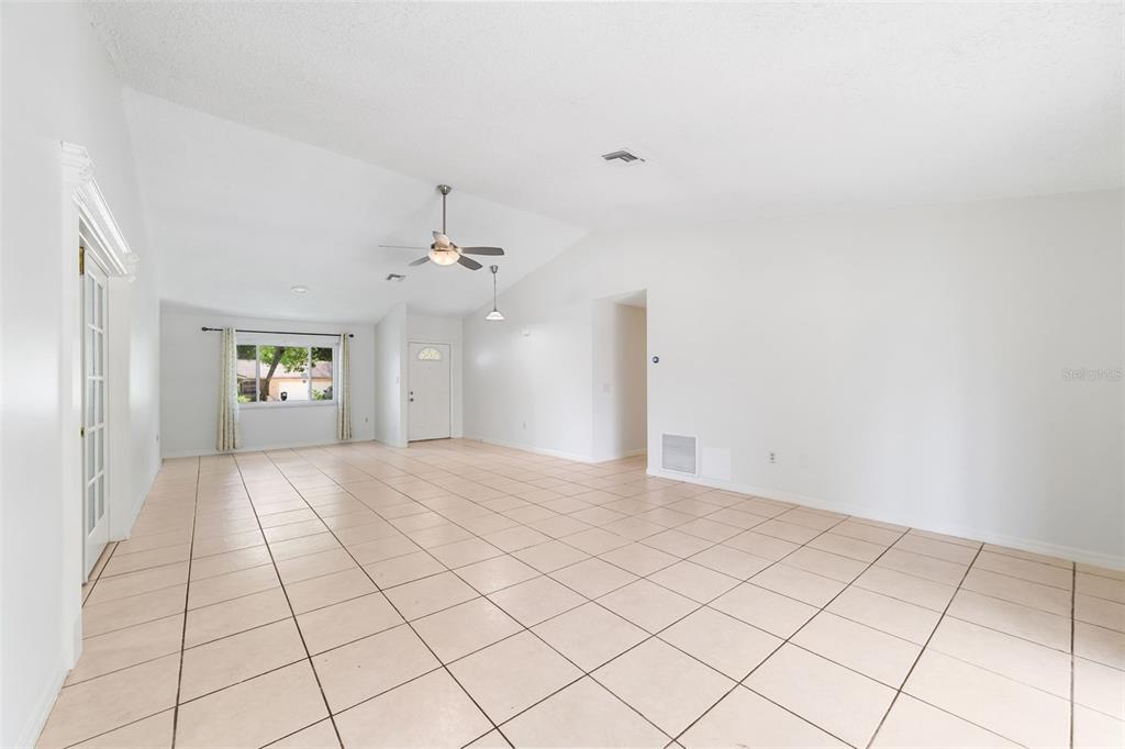 620 ARVERN DRIVE, ALTAMONTE SPRINGS, FL — photo 5 of 27