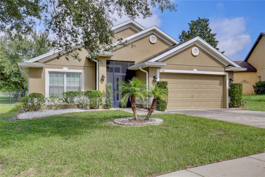 942 WILLOW OAK LOOP, MINNEOLA, FL — photo 2 of 30