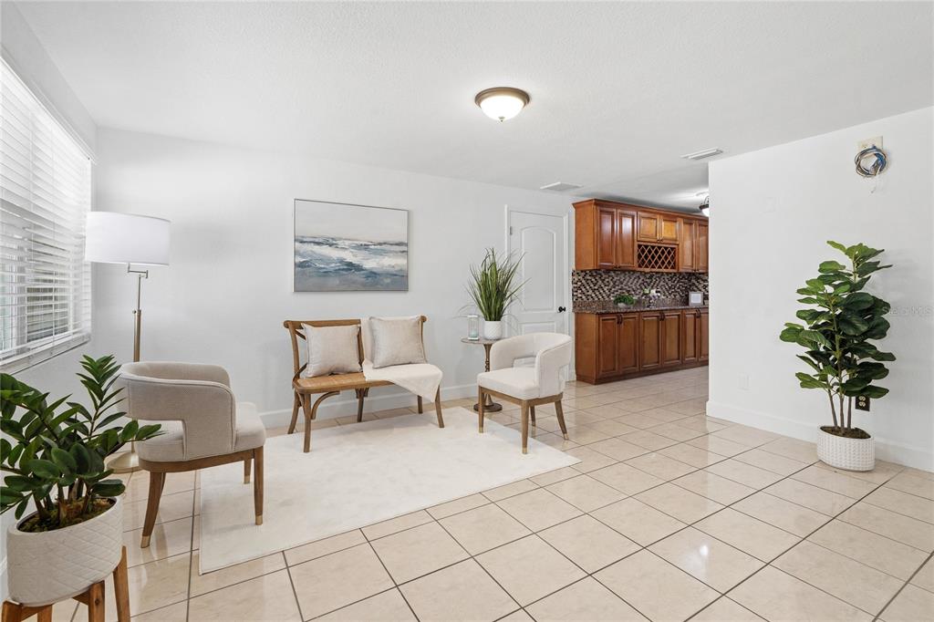 6004 W JEAN STREET, TAMPA, FL — photo 4 of 30