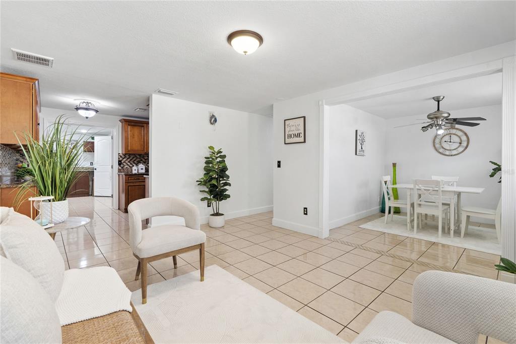 6004 W JEAN STREET, TAMPA, FL — photo 5 of 30