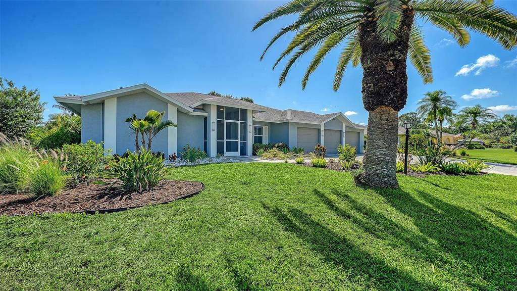 6988 COUNTRY LAKES CIRCLE