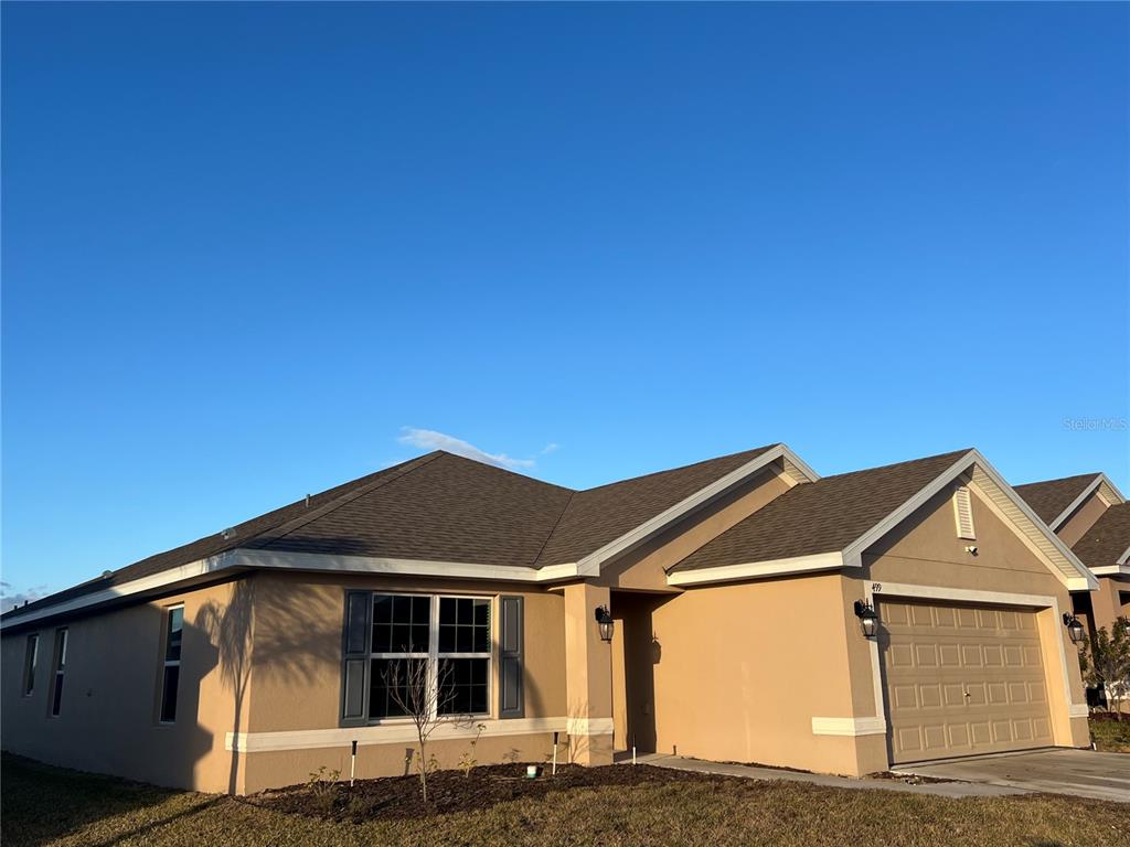 499 MEADOW POINTE DRIVE