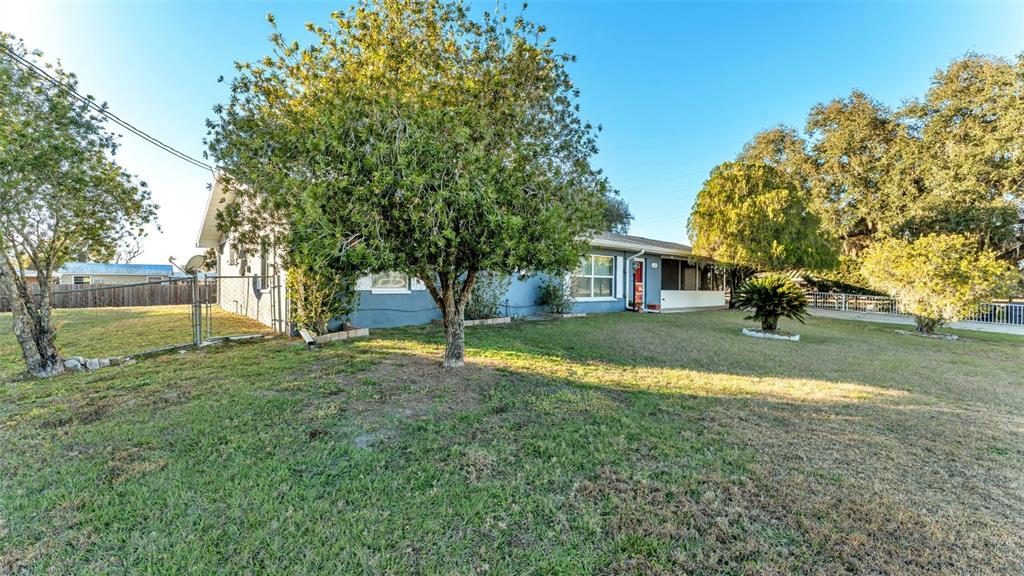 3120 SHADY OAK DRIVE E