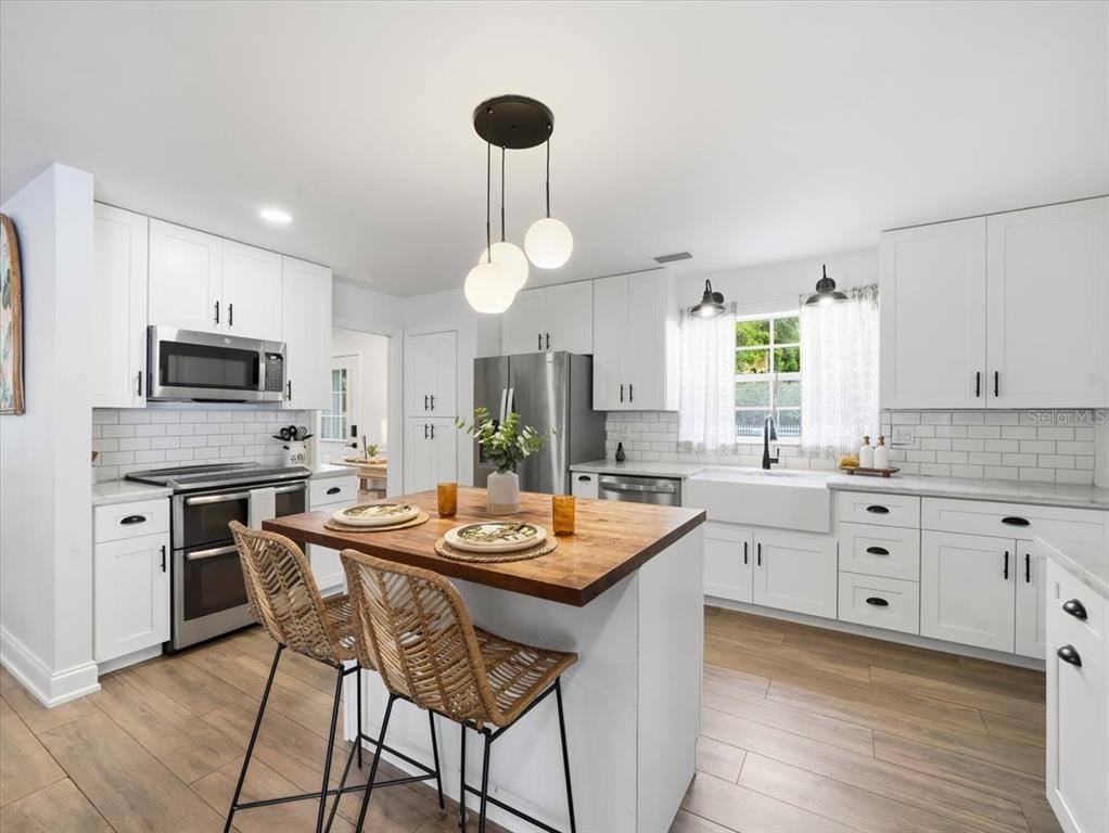 1700 DUNCAN COURT, CLEARWATER, FL — photo 3 of 30