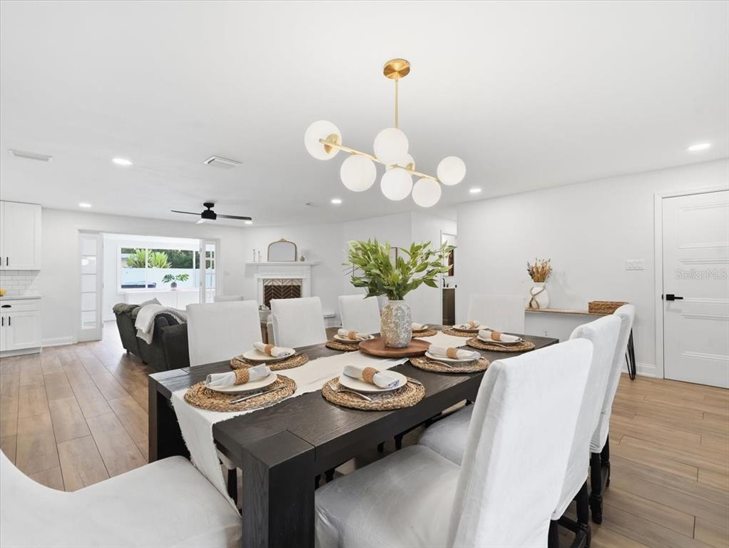 1700 DUNCAN COURT, CLEARWATER, FL — photo 4 of 30