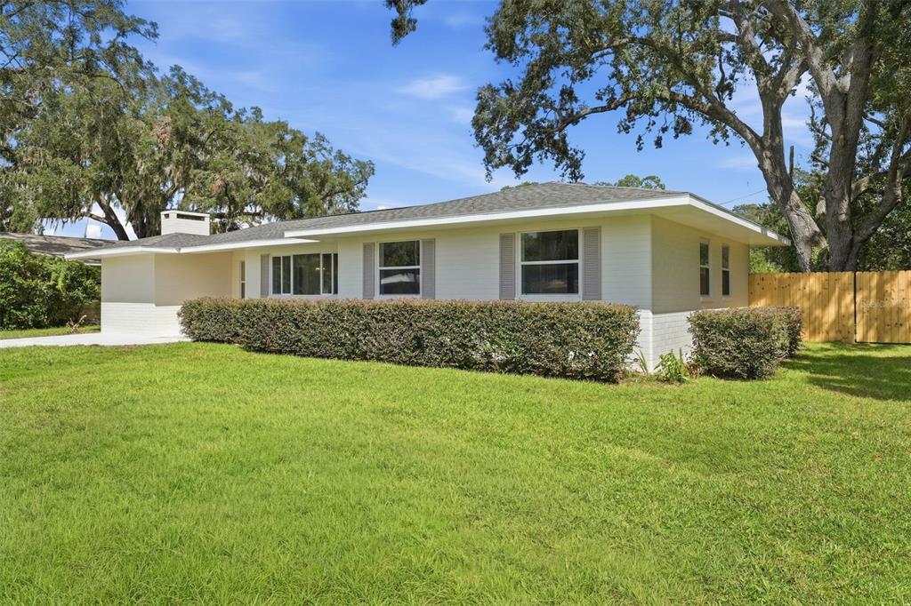 141 SE 33RD AVENUE, OCALA, FL — photo 3 of 30