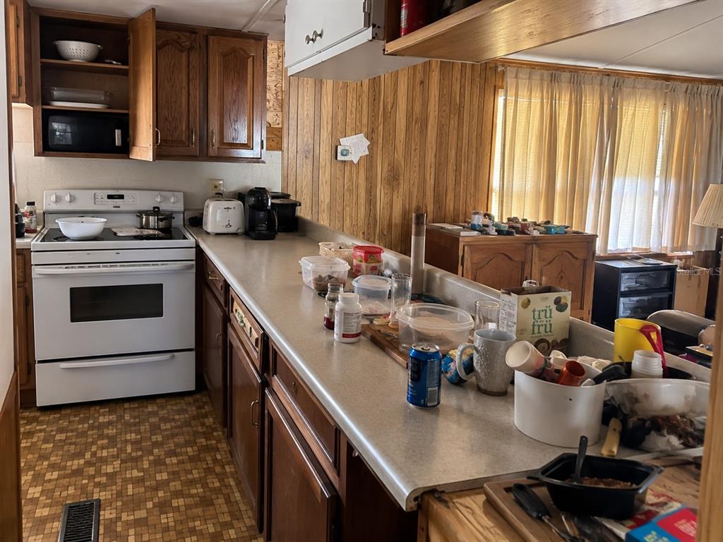 2327 NW 121ST AVENUE, GAINESVILLE, FL — photo 3 of 16