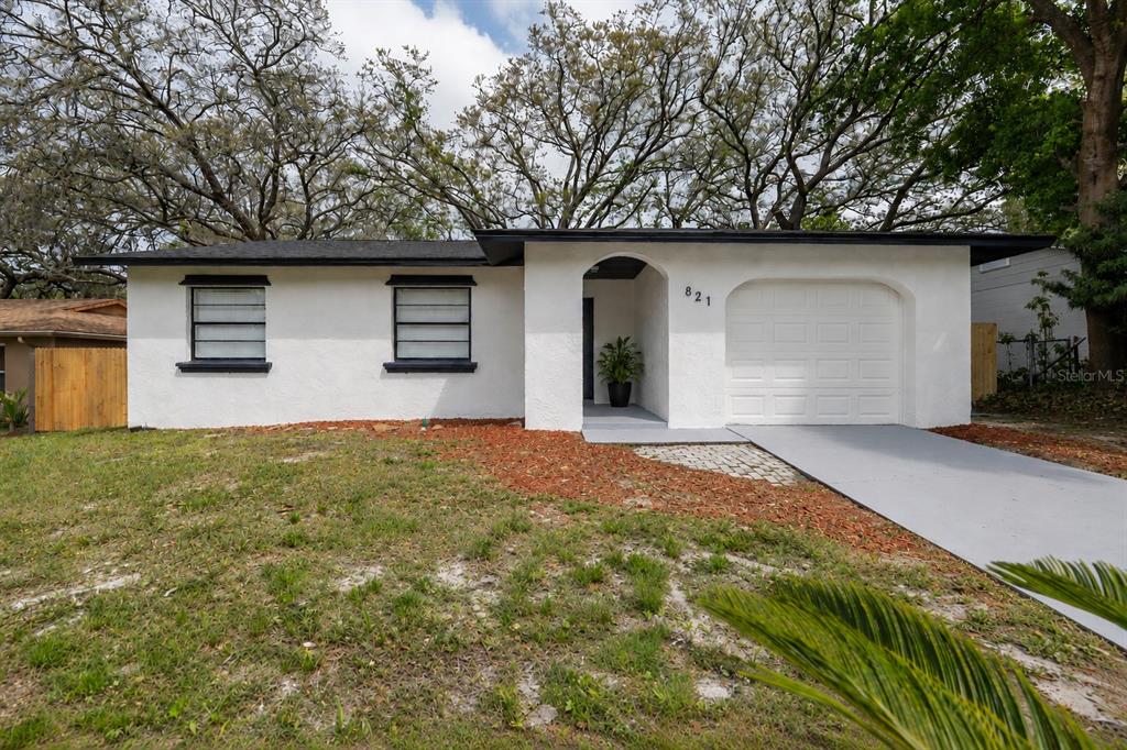 821 OSCEOLA TRAIL