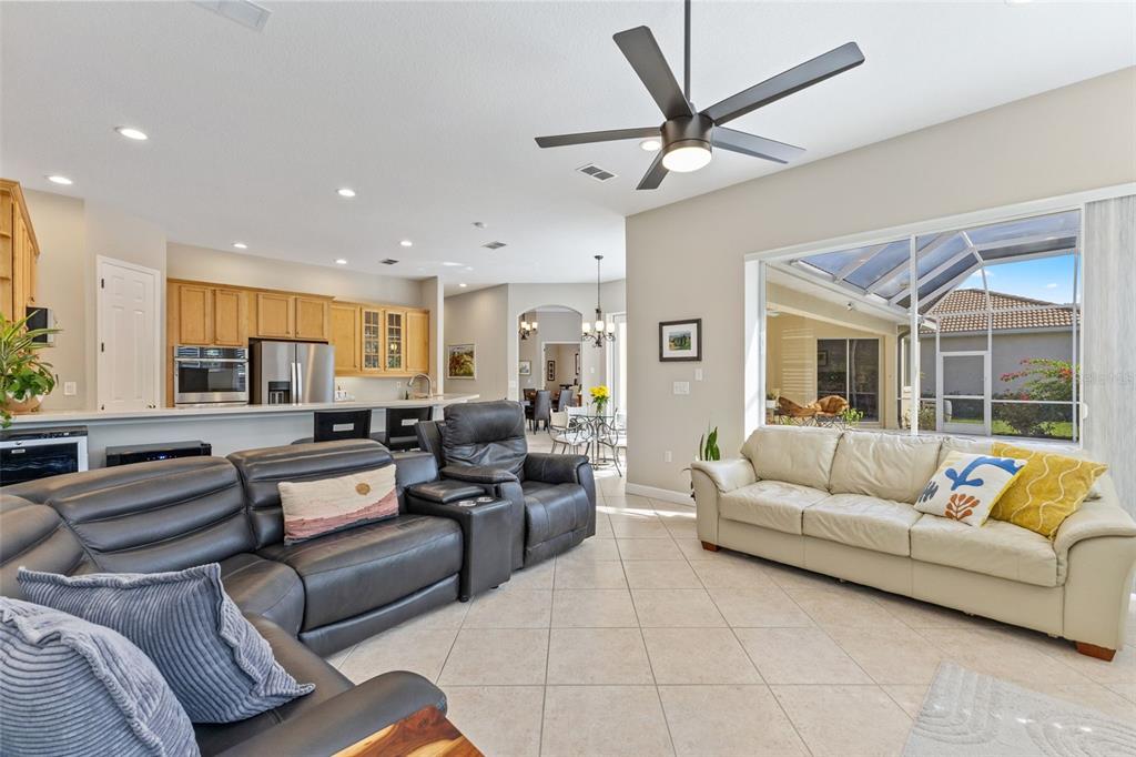6840 COYOTE RIDGE COURT, BRADENTON, FL — photo 3 of 30