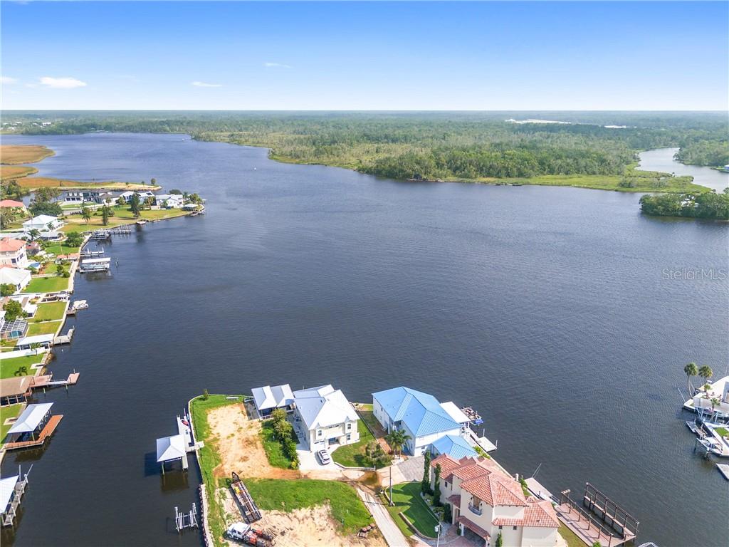2243 N Kings Cove POINT, CRYSTAL RIVER, FL — photo 2 of 30