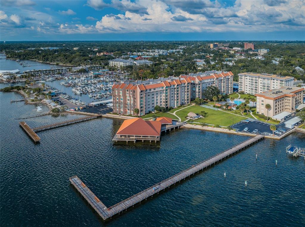 632 EDGEWATER DRIVE UNIT 433