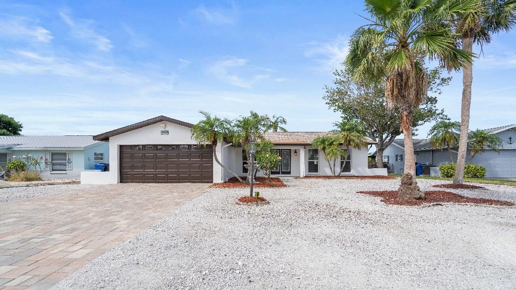 1024 SPINDLE PALM WAY