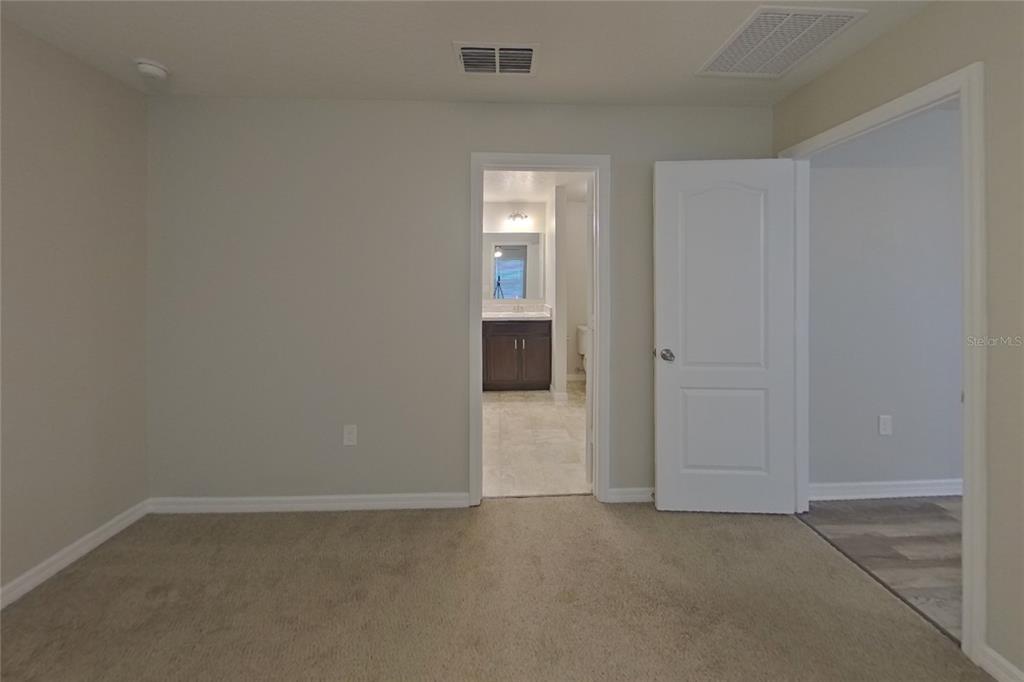 2244 GLADIOLUS LANE, MASCOTTE, FL — photo 5 of 15