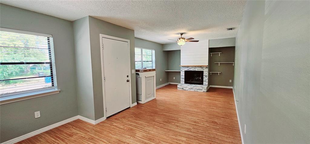317 PLEASANT STREET, CLEARWATER, FL — photo 2 of 28