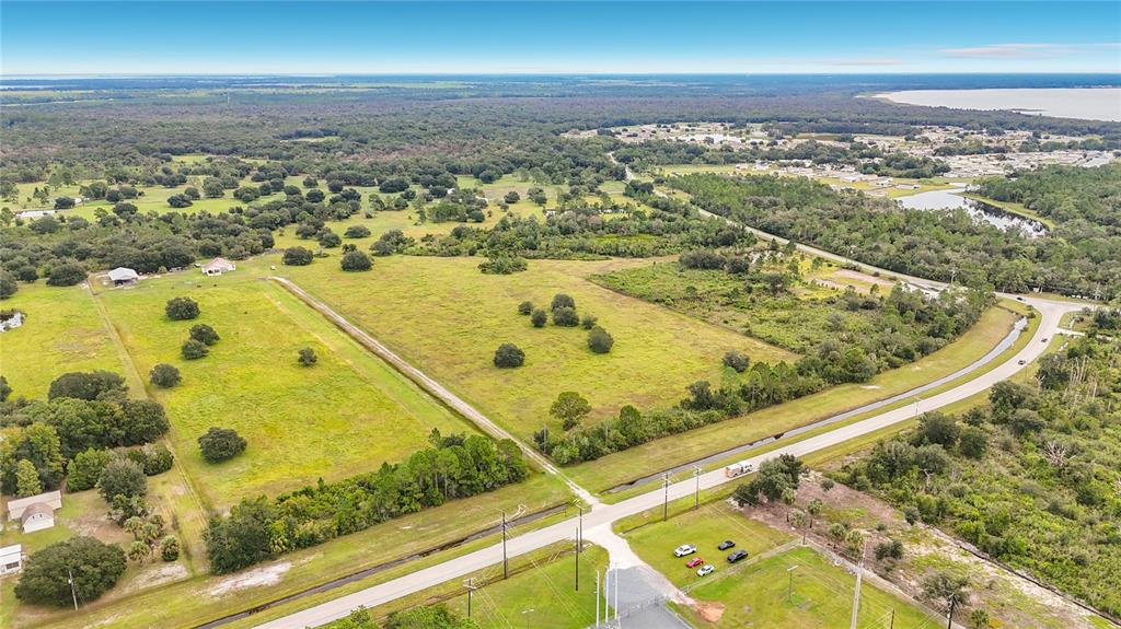 10721 LEISURE LANE E, LAKE WALES, FL — photo 3 of 30