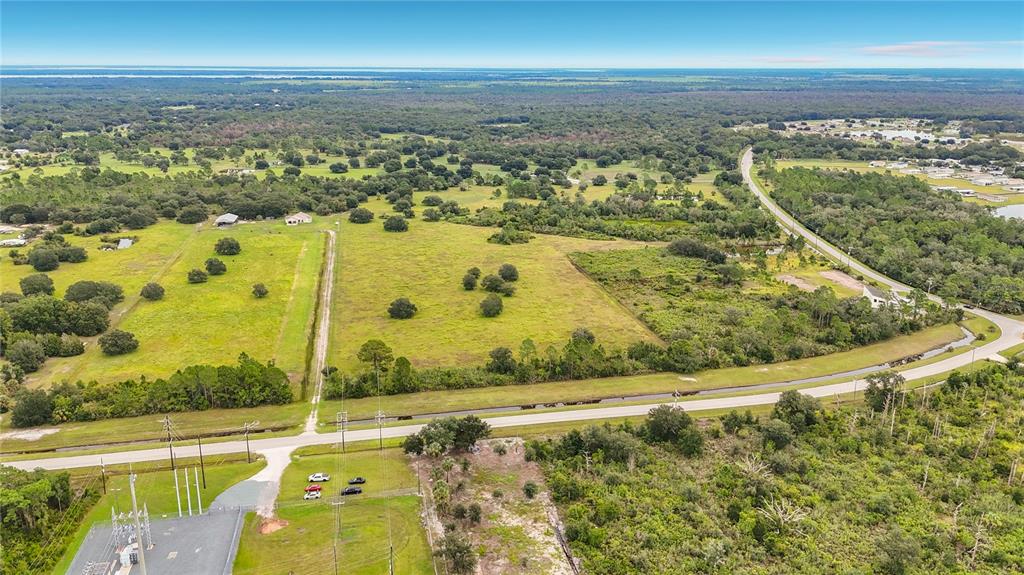 10721 LEISURE LANE E, LAKE WALES, FL — photo 4 of 30