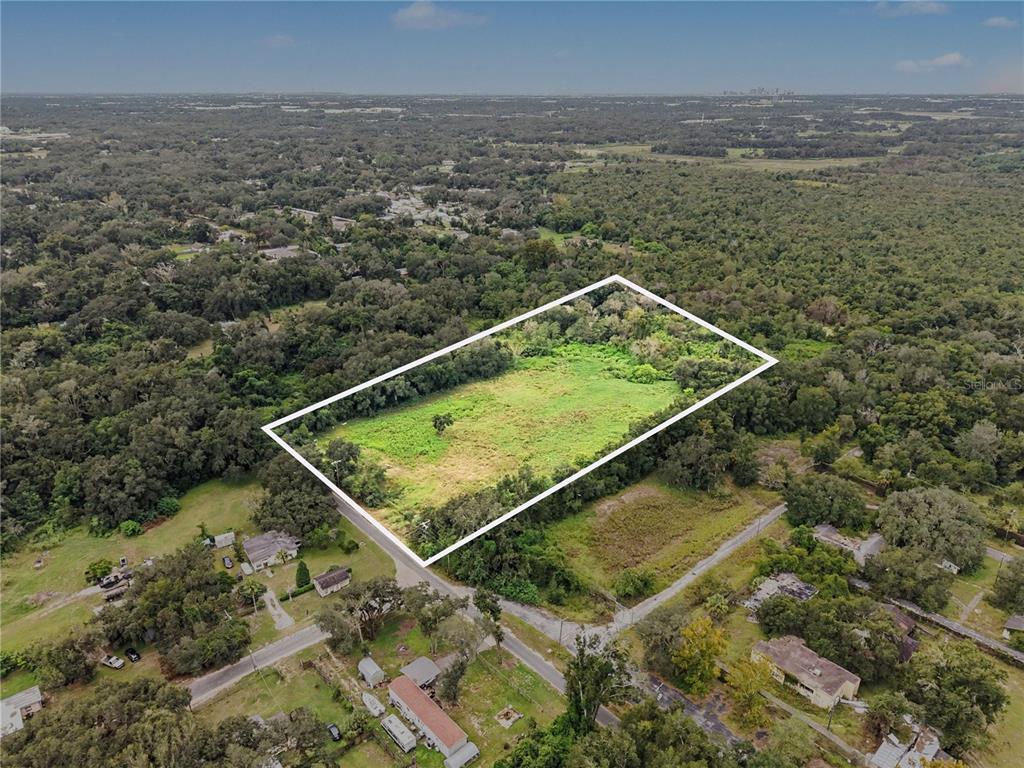 6560 STARK ROAD, SEFFNER, FL — photo 2 of 10
