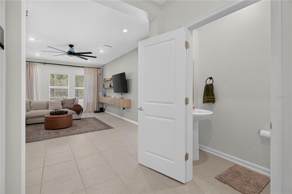 685 PERONI AVENUE, DEBARY, FL — photo 5 of 30