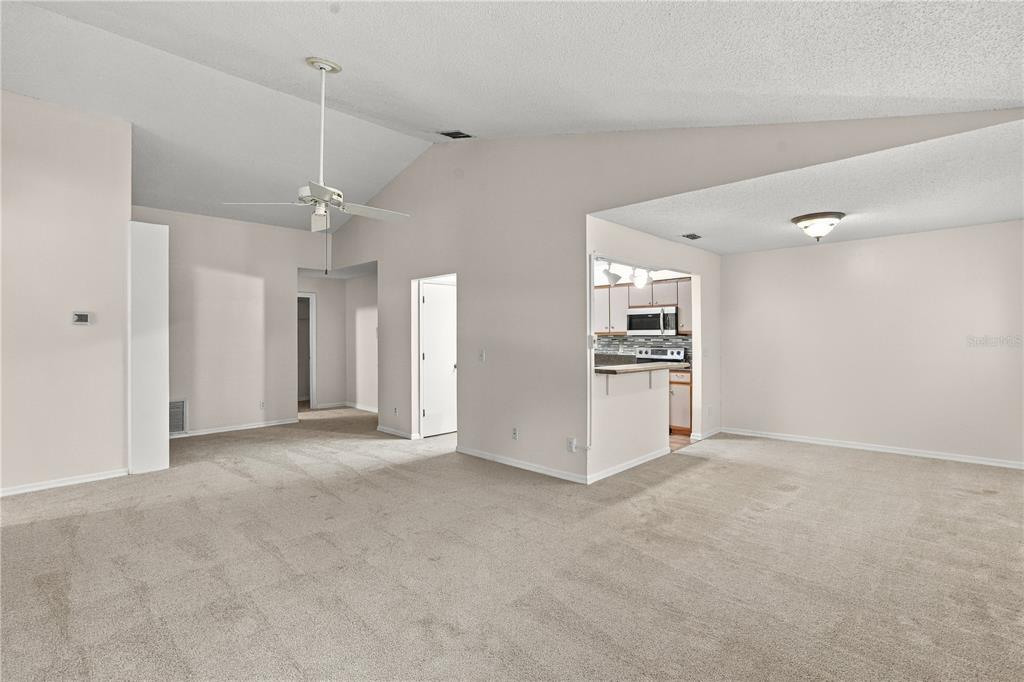 4801 COACHMANS DR DRIVE UNIT 3, ORLANDO, FL — photo 5 of 24