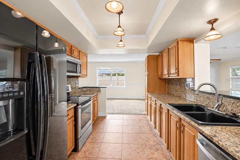 2200 STACY COURT, DUNEDIN, FL — photo 2 of 30