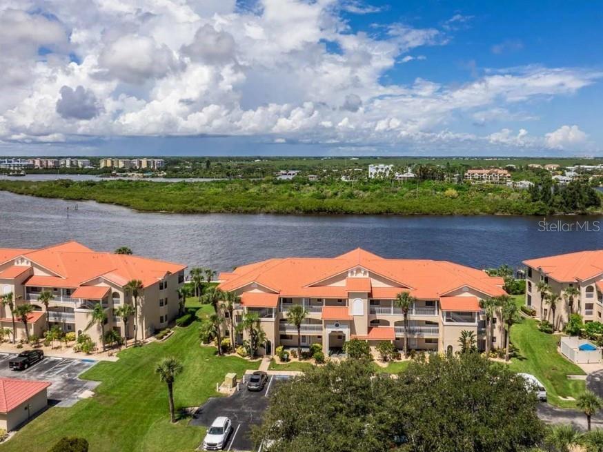 462 BOUCHELLE DRIVE UNIT 305
