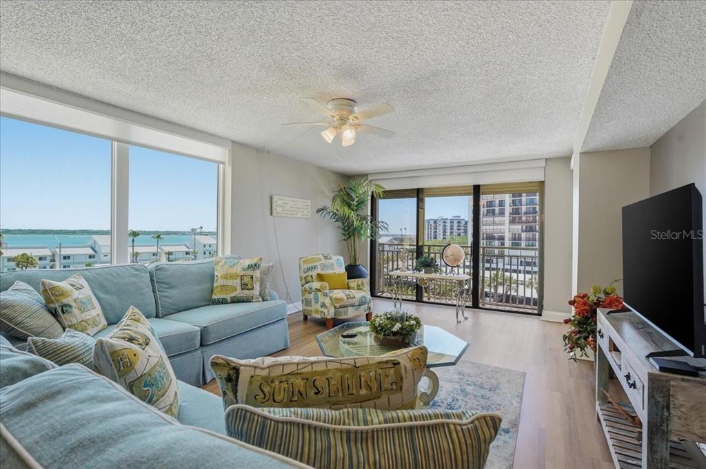 1430 GULF BOULEVARD UNIT 407, CLEARWATER BEACH, FL — photo 5 of 30