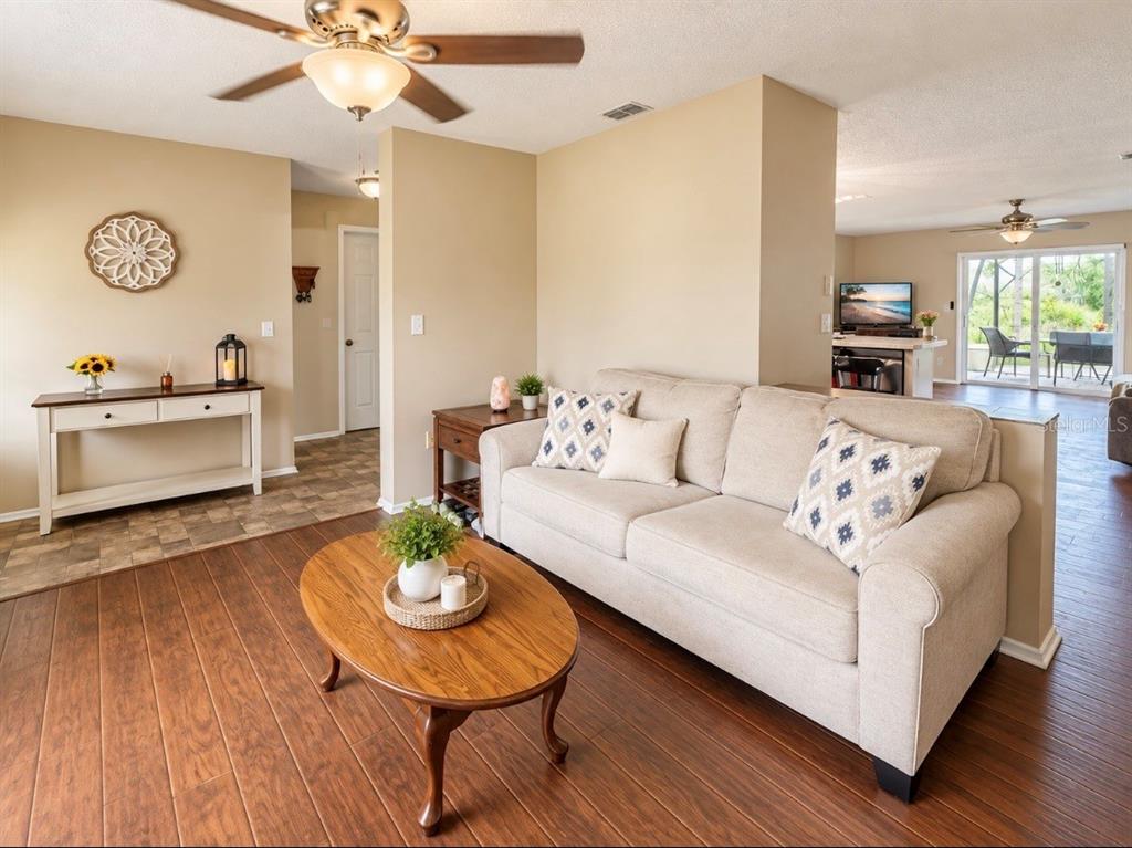 1240 MEREDITH DRIVE, SPRING HILL, FL — photo 5 of 21