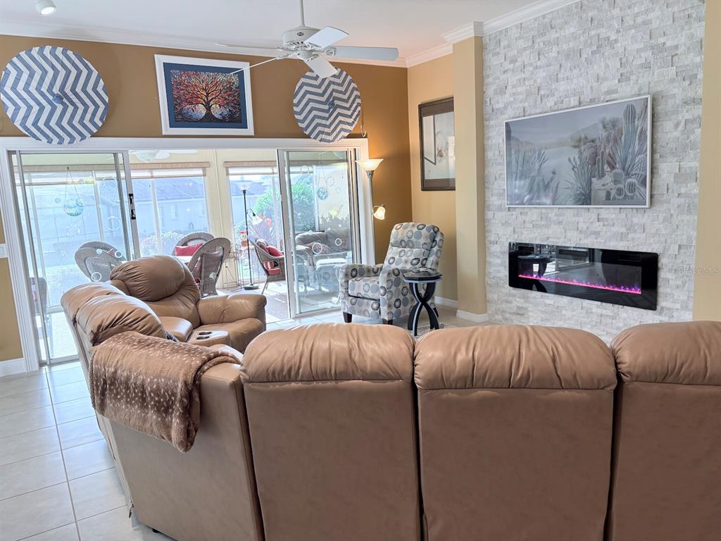 965 JOINER PLACE, THE VILLAGES, FL — photo 4 of 25