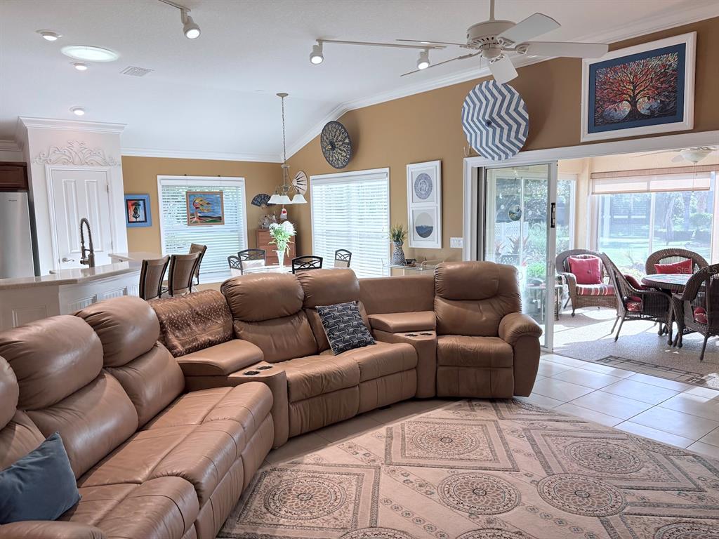 965 JOINER PLACE, THE VILLAGES, FL — photo 5 of 25