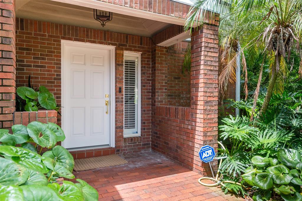 4907 PILGRIMS PATH WAY, TAMPA, FL — photo 4 of 30