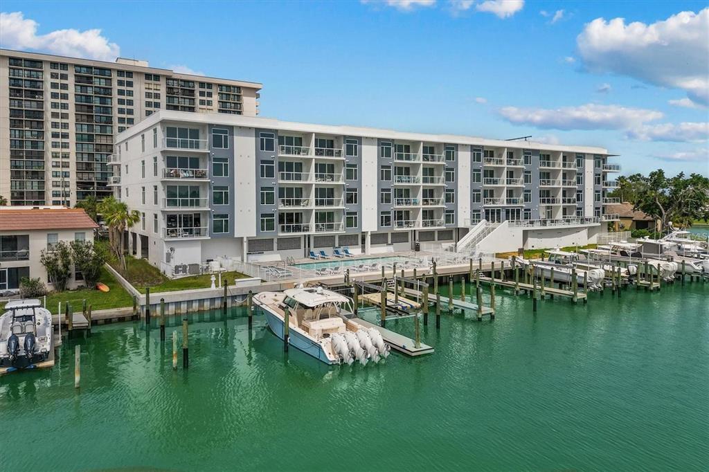 415 ISLAND WAY UNIT 205, CLEARWATER, FL — photo 2 of 30