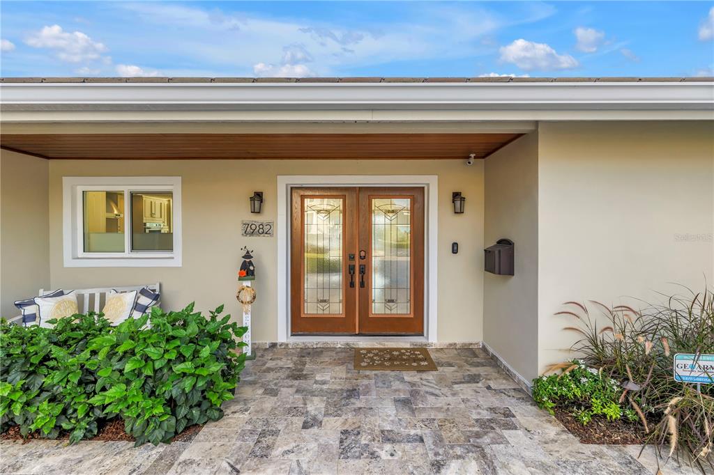 7982 11TH AVENUE S, ST PETERSBURG, FL — photo 4 of 90