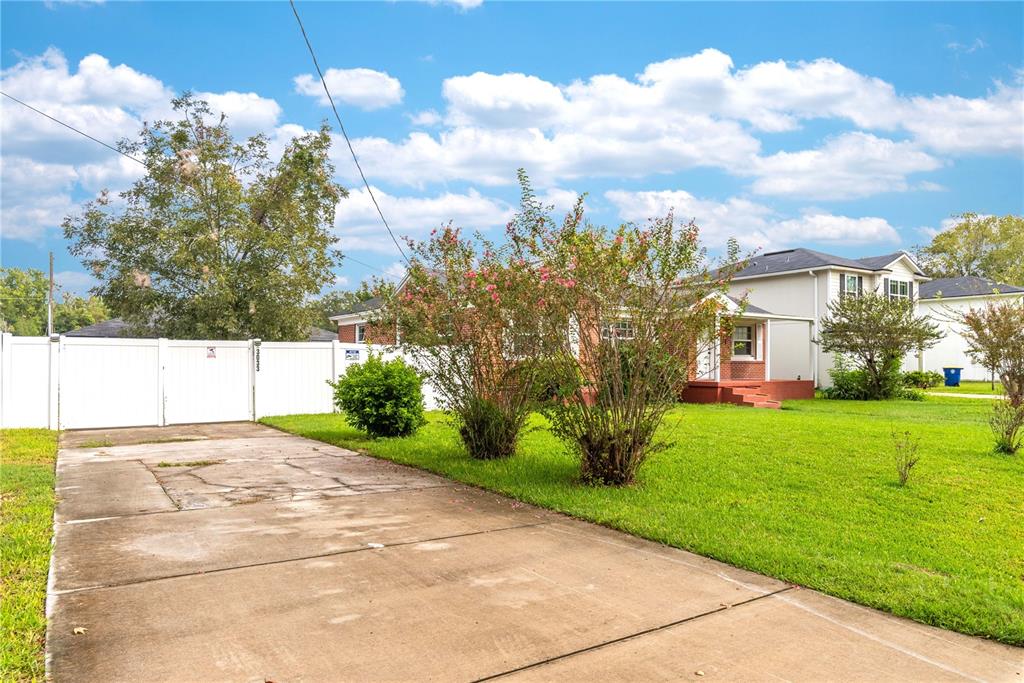 3033 HARBISON STREET, JACKSONVILLE, FL — photo 4 of 30